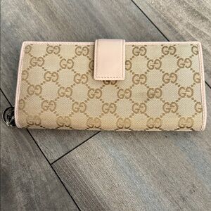 Gucci Beige and Light Pink Monogram Wallet